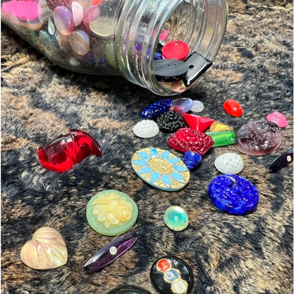 Antique glass Cabochons very old in excellent condition. They are stunning. - Picture 1 of 3